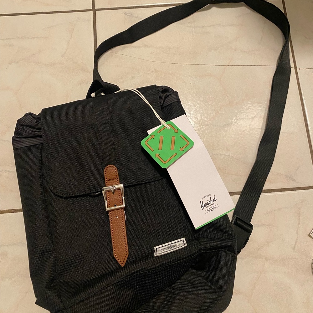Herschel Supply Black Sling Bag